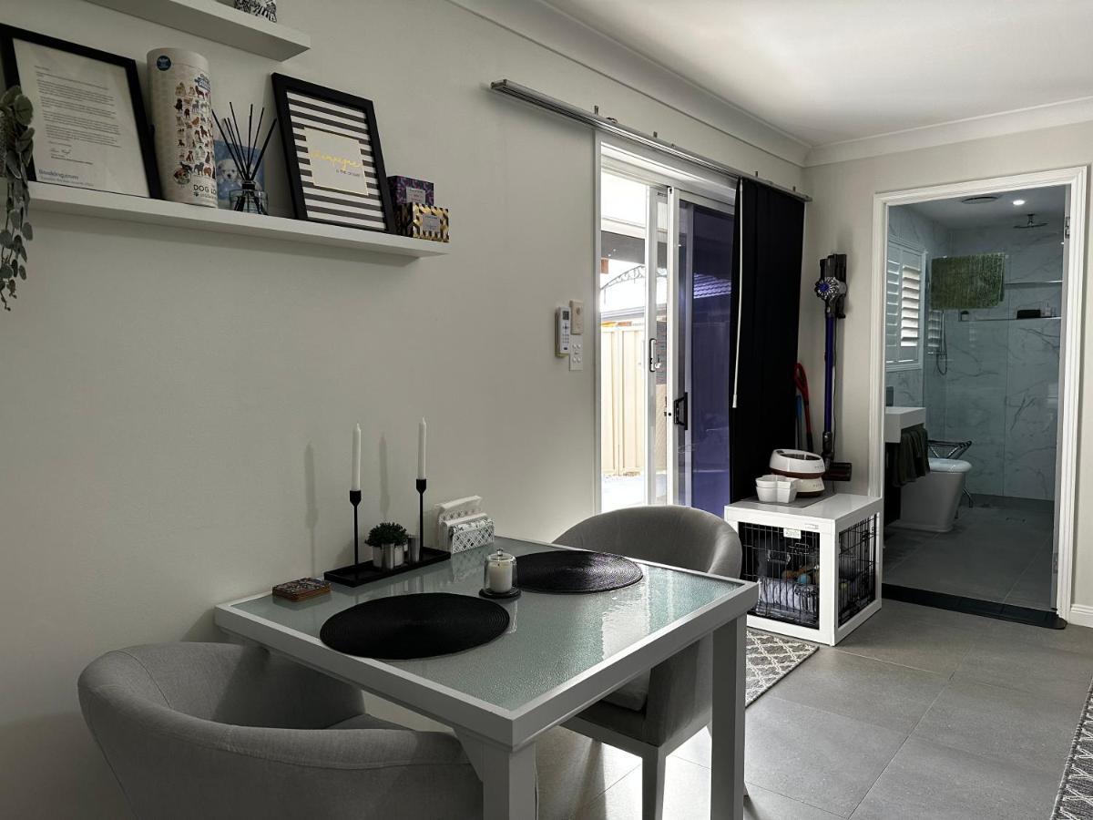 Ormeau Luxury Boutique Self-Contained Private Granny Flat 빌라 외부 사진