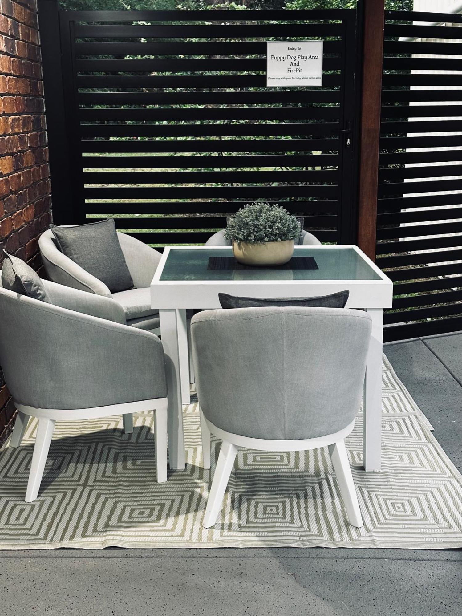 Ormeau Luxury Boutique Self-Contained Private Granny Flat 빌라 외부 사진